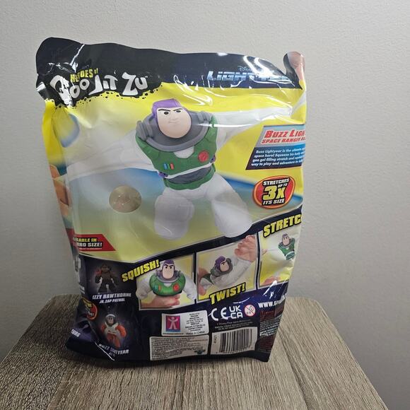 Heroes of Goo Jit Zu Lightyear Movie Buzz Lightyear Space Ranger Action NWT - Picture 2 of 2